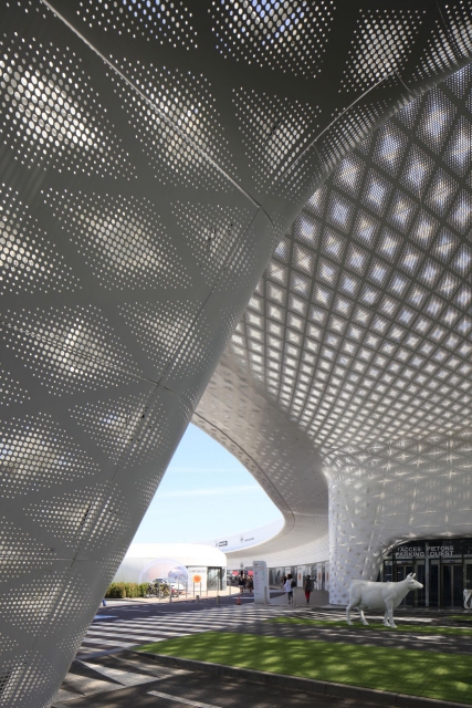 建筑设计:法国昂热的岛礁型购物中心L’Atoll 建筑设计:法国昂热的岛礁型购物中心L’Atoll